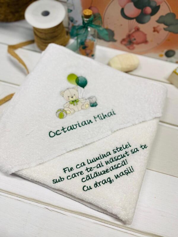 TRUSOU BASIC "URSULET CU BALOANE VERZI"