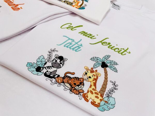 TRICOURI PERSONALIZATE