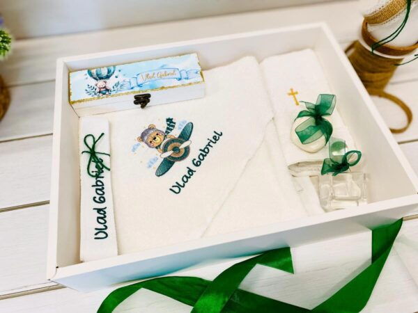 TRUSOU BASIC PERSONALIZAT "URSULET IN AVION"