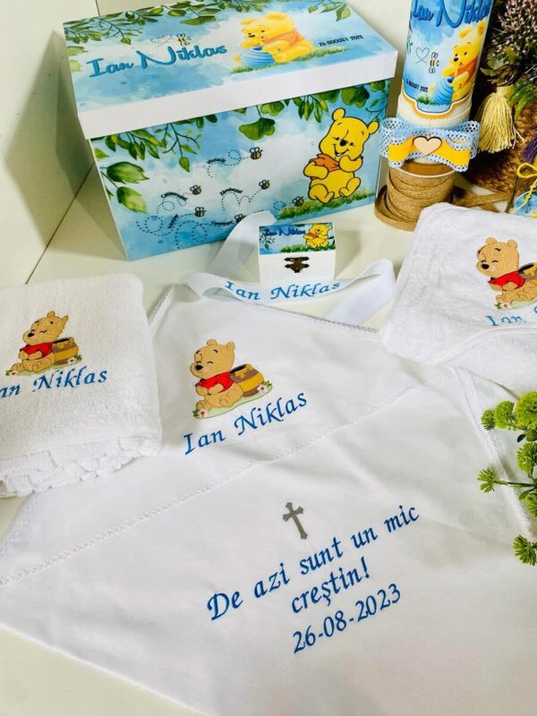 TRUSOU BAIETEL "WINNIE THE POOH"
